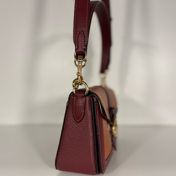 COACH Georgie Shoulder Bag Elegant Two-Tone Leather - Picture 3 of 14